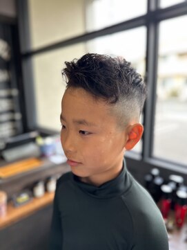 すがなみバーバーショップ ハイフェード