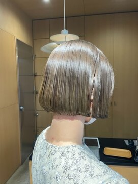 オーガニック ライフ 若葉 鶴ヶ島(organic+life) ミルクティーアッシュハイトーン透明感グレージュハイライトボブ