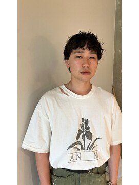 ヤドリギ(yadorigi) オトナっぽいニュアンスの優しいパーマ