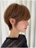 斜めバング、小顔ショート、前髪パーマ