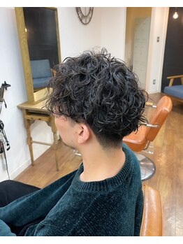 リソル(risol)の写真/男性も通いやすい居心地の良い上質空間★パーマ・眉毛menuも人気◎