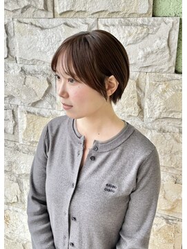 カランエノエル(Calin et Noel) 丸みが可愛いコンパクトショート