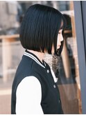黒髪×顎ラインボブ