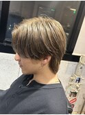 センターパート×ソフトフェザーショート