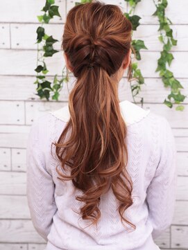 スリー いわき(iii) ふんわりハーフアップ【いわき】