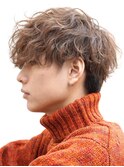 波巻きパーマツイストスパイラルパーマツーブロックメンズ黒髪