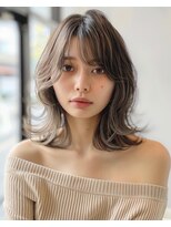 ノラ ウメダ(NORA UMEDA) 海外風ハイライトくびれ巻きレイヤー