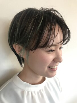 ヘア スペース シュシュ(HAIRSPACE chou chou) グリーンショート