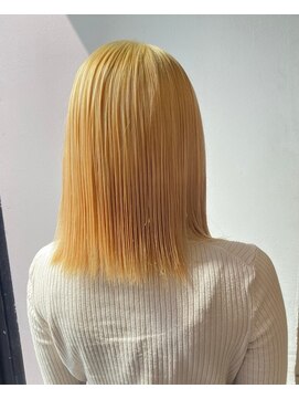 アティック ヘアーデザインアンドリラクゼーション(attic hair design&relaxation) イエロー