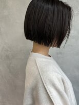 キチ(kichi.)&nbsp;[kichi.] 暗髪×切りっぱなしボブ