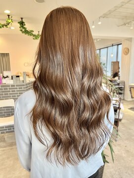 シェリー(Che'ri) 大人女子ヘア明るめベージュカラー/ MANA