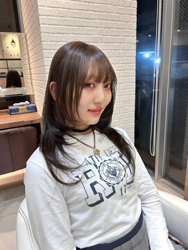 ローレン(Rollen) トレンド：透明感エレガントstyle