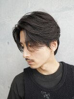 センターパートカルマパーマフェザーパーマ韓国ヘアガイルヘア