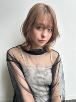 薄めバング 韓国ヘア ハイトーンカラー ベージュカラー
