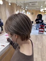 ピクチャー(PICTURE)&nbsp;ベージュ／ブリーチ／ショート／ダブルカラー／カット