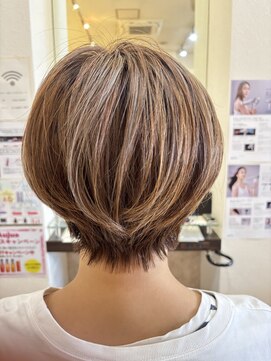 レーブ バイ ファースト 岩切店(reve by first) 白髪ぼかしハイライト×ボブ