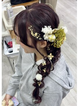 ティム(tim) airi 成人式ヘアセット/振袖ヘア/卒業式ヘア/袴ヘア/編みおろし