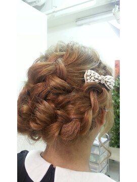 カットサロン ベア(Cut Salon BEAR) 編み込みパーティーへアセット