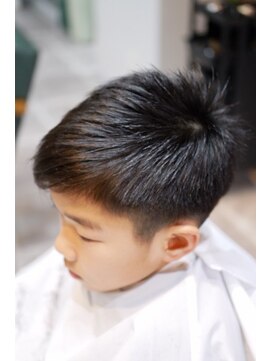 ラヴィーヘアーワークス(LAVIE hair works) キッズカット