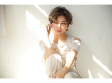 『明るい白髪染め』明るく染めれる《クリスタルカラー》で白髪染めでも明るいカラー＆オシャレを楽しめる♪