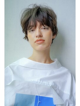 ハイジア(hygea) [hygea]カーキアッシュとアンニュイショート[薬院/警固]