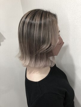 ループ(LOOP) 2ブリーチバレイヤージュ