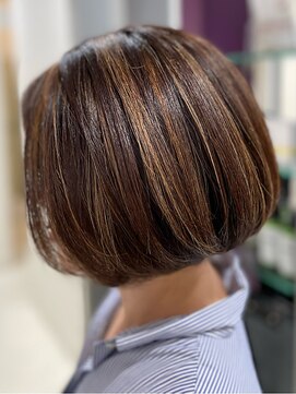 ソシエ 天王寺ミオ店 白髪ぼかしハイライト/大人女性/40代/50代/60代