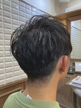 ルピナス 中田(Lupinus) ゆるふわ刈り上げパーマスタイル