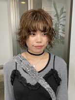 レコ 渋谷(LECO) ナチュラルオリーブカラーショートウルフレイヤーパーマヘア