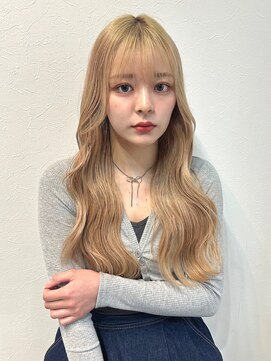 アンニュ(annuy) ミルクティーベージュ ハイトーン 韓国風巻き ブリーチ レイヤー