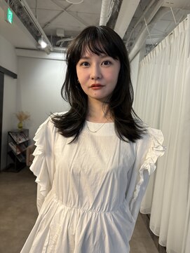 フェイバリットガーデン(favorite garden) 20代30代大人可愛いブルーグレージュイメチェンレイヤーカット