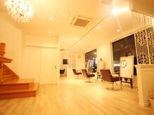 カラー剤の種類はどんなものがありますか?[熊谷/熊谷駅/インナーカラー/ハイライト/ケラスターゼ/髪質改善]