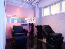 アグ ヘアー パル 高岡野村店(Agu hair pal)の雰囲気（ゆったり寛げる空間です♪）