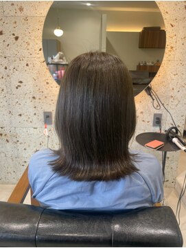 ティム(tim) オリーブグレージュ