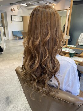 フツーロ 栄(FUTURO) プルエクステ