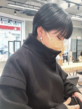 サーカス 町田(circus) コンパクトにまとまるショートヘア