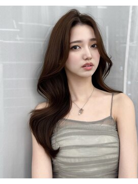 アマトウキョウスマートサロン(AMA TOKYO×Smart Salon) 韓国ヘア　レイヤー　顔まわり