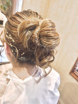 ソウヘアー(sou.hair) ルーズシニヨン