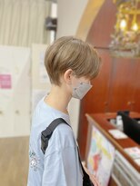 ハピネス 王寺店(Happiness)&nbsp;センターパート ハイトーンショート 中性ヘア 奈良 王寺