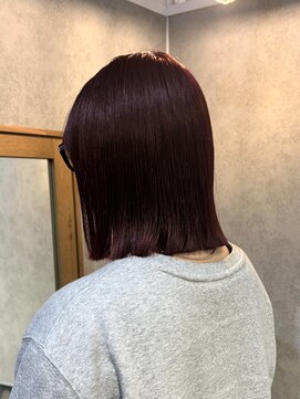 マージュ ギンザ(marju GINZA) 深めボルドーカラー×ぱつっと切りっぱなしボブ