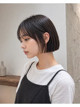 クーム バイ エント(kuum by emt) 切りっぱなしボブ*グレーベージュ