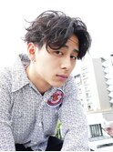 センターパート かき上げヘア ツーブロック ツイストパーマ