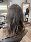 ミディアムミルクティーアッシュベージュ