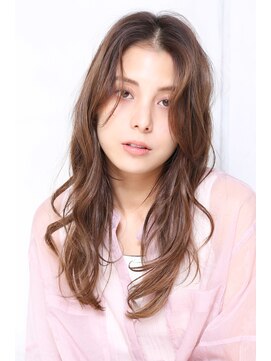 クラッチ 博多(CLUTCH) 大人可愛い２０代３０代４０代小顔大人ガーリー　胸上A2