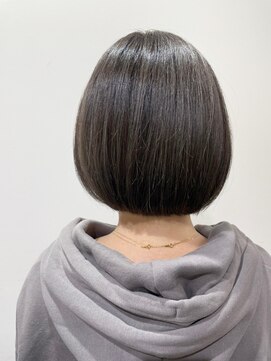 ベルクープス 天王寺店(Belle Coupes) 【BelleCoupes】アゴラインボブ 脱白髪染め大人ハイライト