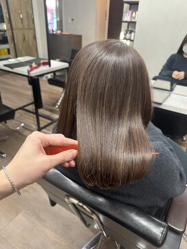 ヴィフ 大船(VIF) 白髪ぼかし/ハイライトカラー/ボブ/ダークアッシュ/グレージュ