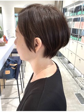 ステアケース 武蔵小杉店(stair:case) 大人くびれショート/ひし形/白髪ぼかし髪質改善30代40代50代