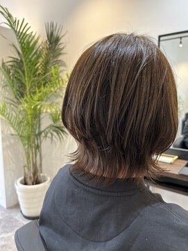 ビオヘアー(bio hair) ウルフボブ×トレンド透明感グレーアッシュ