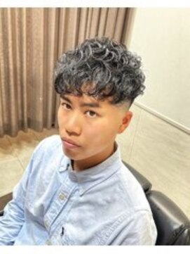 ヨシザワインク プレミアム 築地店(YOSHIZAWA Inc. PREMIUM) ツーブロックパーマくるくるメンズフェードスタイルジェルセット