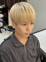 アイズ 海老名(AIZU)&nbsp;メンズカット マッシュ ブロンド ブリーチカラー 眉毛